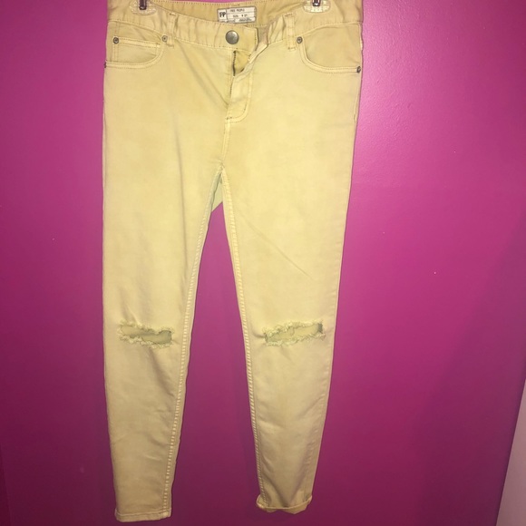 YELLOW FREE PEOPLE JEANS- brand new - Picture 2 of 4